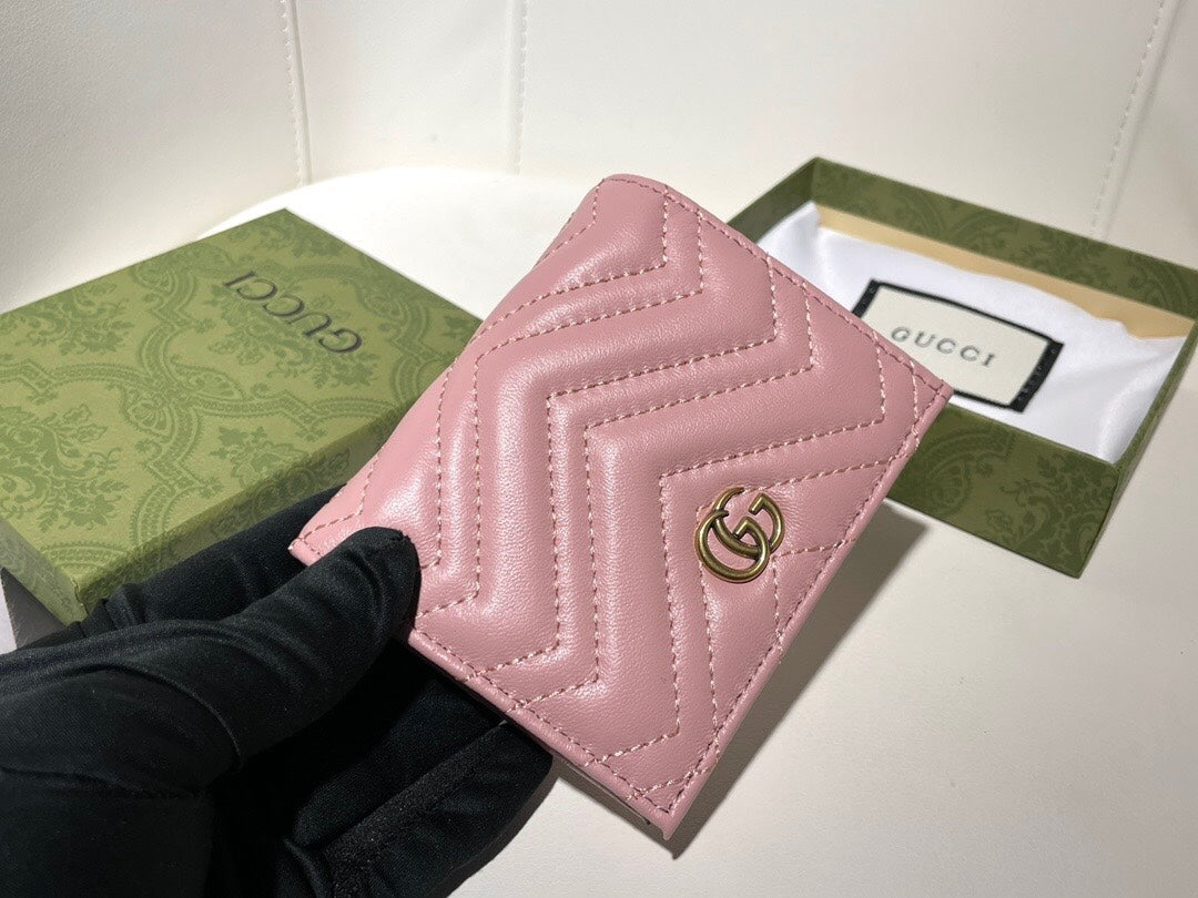 【グッチ】大人気 2色 折りたたみ財布 実用性抜群の一品！