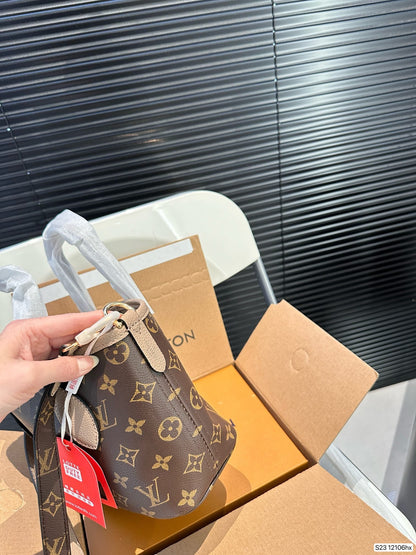 【ルイヴィトン】☆Neverfull BB｜取り外し可能なショルダー＆クロスボディで使い勝手抜群♪今すぐオンラインでチェック！